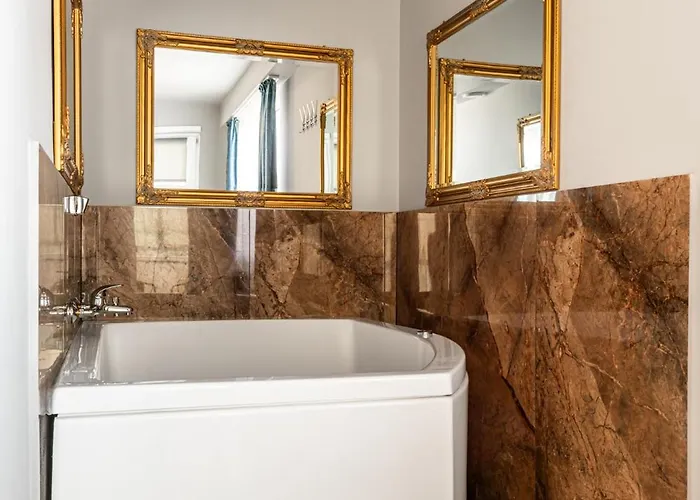 Romantic Jacuzzi Apartmán